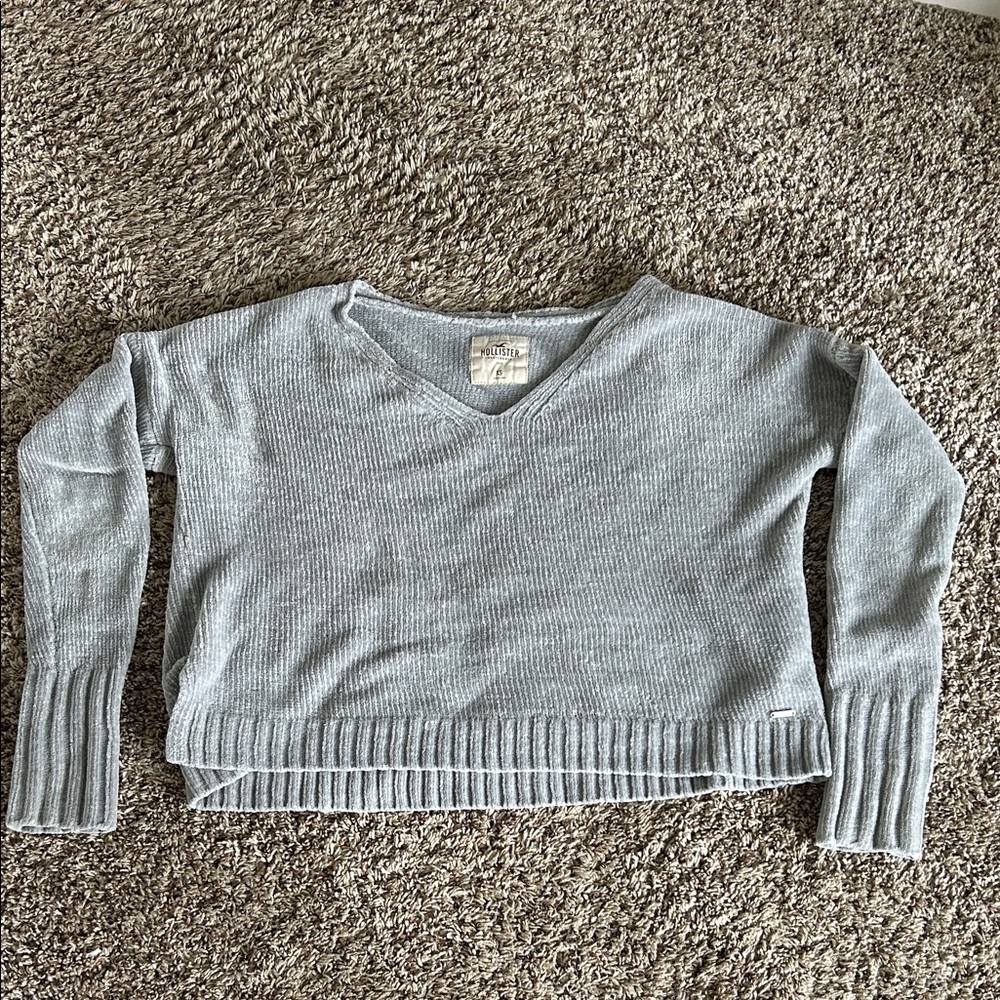 Hollister Light Gray V-Neck Sweater